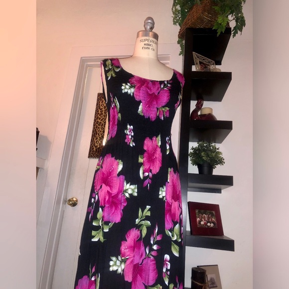 hibiscus maxi dress